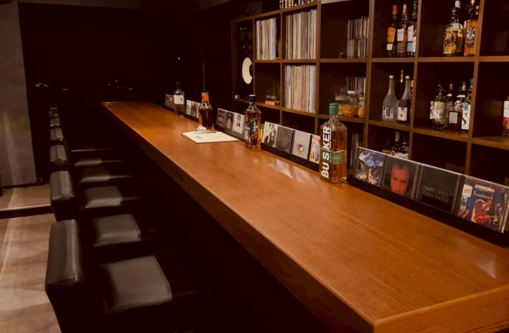 店内(カウンター席)